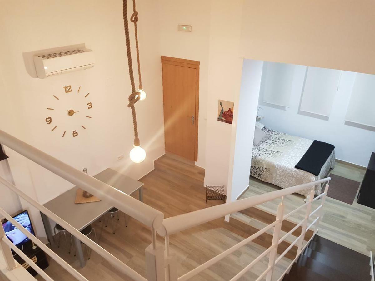 Loft Apartment *